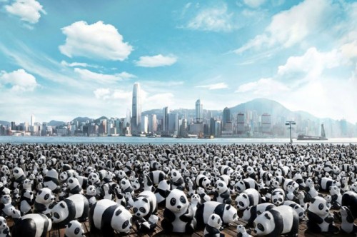 Papier-mache-Pandas-in-Hong-Kong1-640x426